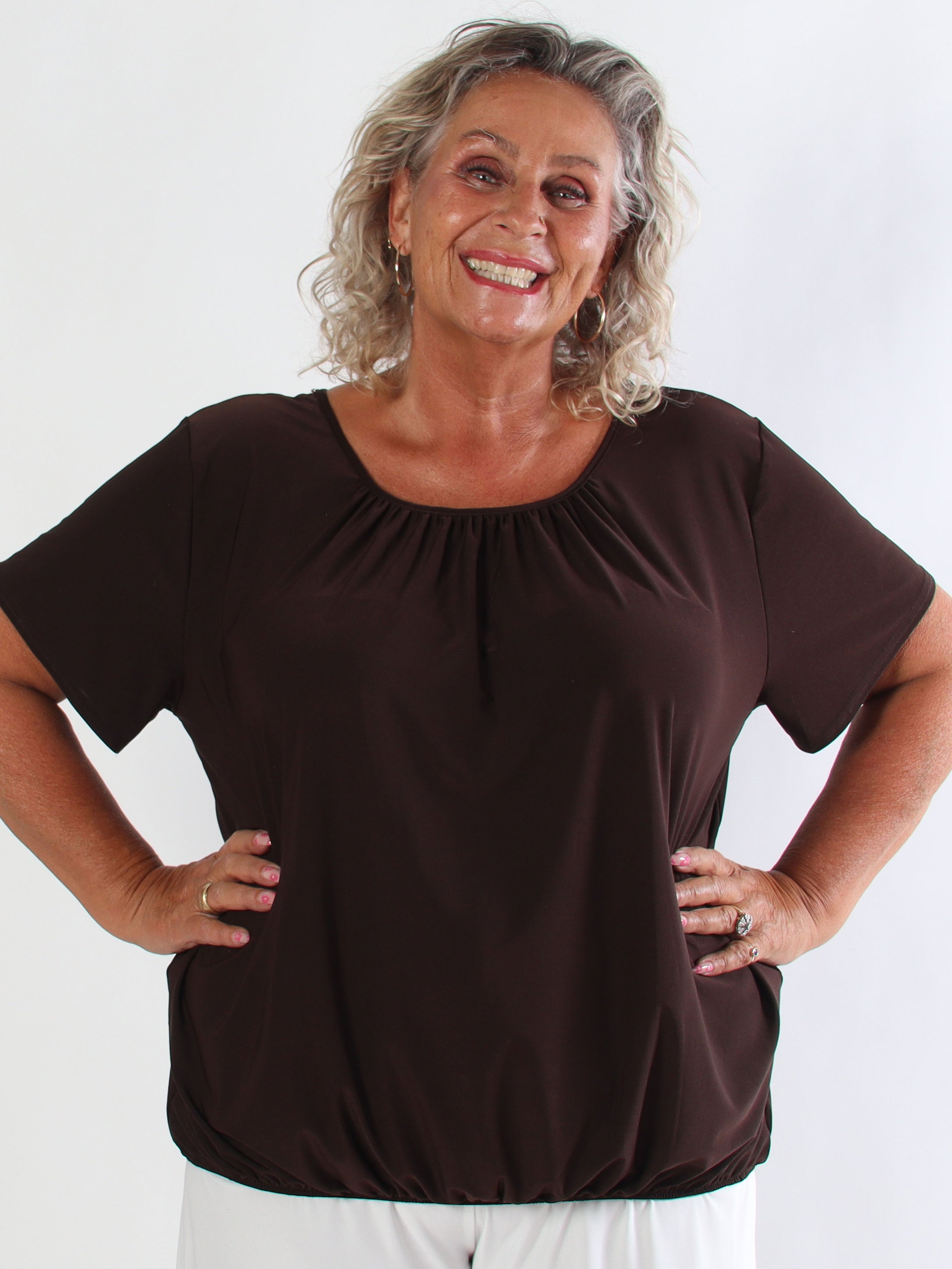 Miracle Basic - Skønneste plus size basis t-shirt med elastik for enden